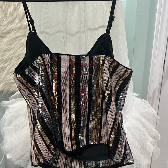 Sequence top - Picture 2 of 3